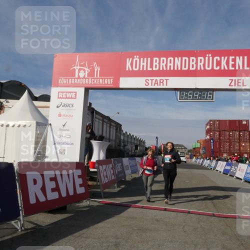 03.10.2025 - Köhlbrandbrückenlauf Matties Gatica Varas http://msf.ph/oto/9173006 03.10.2025 10:54:17 Ziel 2653, 2691 meine-sportfotos.de
