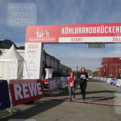 03.10.2025 - Köhlbrandbrückenlauf Matties Gatica Varas http://msf.ph/oto/9173008 03.10.2025 10:54:18 Ziel 2653 meine-sportfotos.de