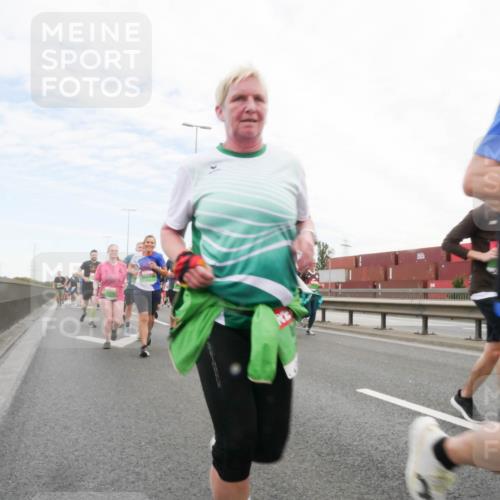 03.10.2025 - Köhlbrandbrückenlauf Matties Gatica Varas http://msf.ph/oto/9173010 03.10.2025 15:23:15 Position 3  meine-sportfotos.de