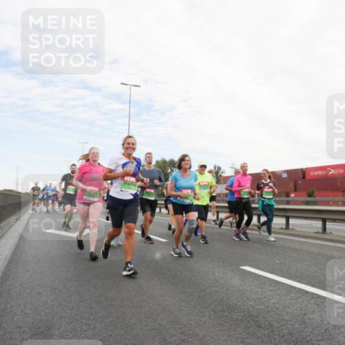 03.10.2025 - Köhlbrandbrückenlauf Matties Gatica Varas http://msf.ph/oto/9173014 03.10.2025 15:23:16 Position 3  meine-sportfotos.de