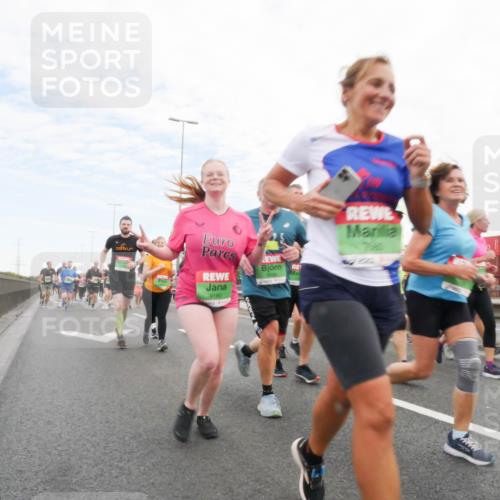03.10.2025 - Köhlbrandbrückenlauf Matties Gatica Varas http://msf.ph/oto/9173017 03.10.2025 15:23:17 Position 3 9180 meine-sportfotos.de