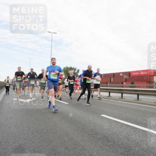 03.10.2025 - Köhlbrandbrückenlauf Matties Gatica Varas http://msf.ph/oto/9173025 03.10.2025 15:23:21 Position 3  meine-sportfotos.de