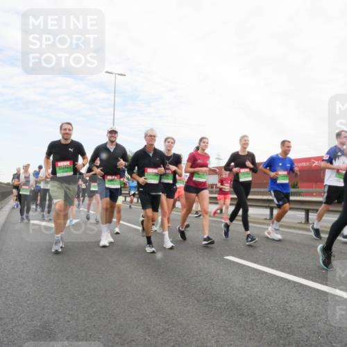 03.10.2025 - Köhlbrandbrückenlauf Matties Gatica Varas http://msf.ph/oto/9173028 03.10.2025 15:23:22 Position 3  meine-sportfotos.de