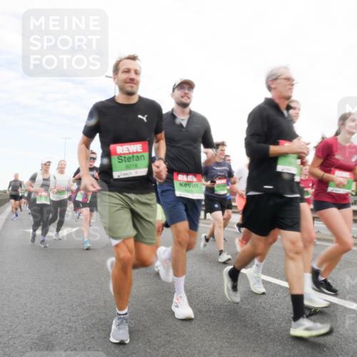 03.10.2025 - Köhlbrandbrückenlauf Matties Gatica Varas http://msf.ph/oto/9173030 03.10.2025 15:23:23 Position 3 8018 meine-sportfotos.de