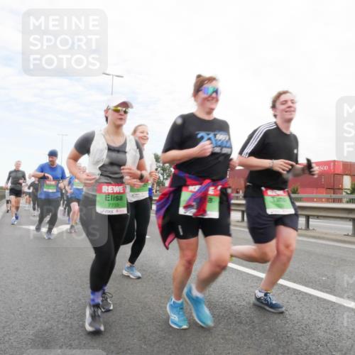 03.10.2025 - Köhlbrandbrückenlauf Matties Gatica Varas http://msf.ph/oto/9173033 03.10.2025 15:23:25 Position 3 7733, 8 meine-sportfotos.de