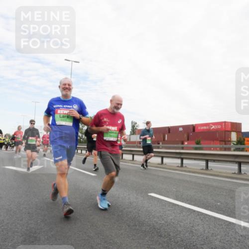 03.10.2025 - Köhlbrandbrückenlauf Matties Gatica Varas http://msf.ph/oto/9173048 03.10.2025 15:23:32 Position 3 9455, 9454, 31 meine-sportfotos.de