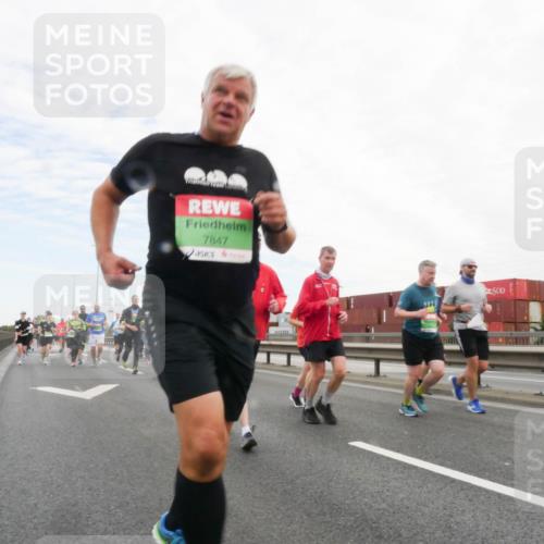 03.10.2025 - Köhlbrandbrückenlauf Matties Gatica Varas http://msf.ph/oto/9173058 03.10.2025 15:23:37 Position 3 7847 meine-sportfotos.de