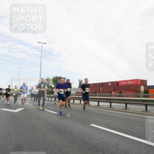 03.10.2025 - Köhlbrandbrückenlauf Matties Gatica Varas http://msf.ph/oto/9173061 03.10.2025 15:23:38 Position 3  meine-sportfotos.de