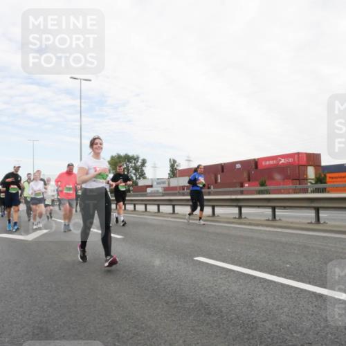 03.10.2025 - Köhlbrandbrückenlauf Matties Gatica Varas http://msf.ph/oto/9173075 03.10.2025 15:23:45 Position 3  meine-sportfotos.de