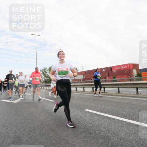 03.10.2025 - Köhlbrandbrückenlauf Matties Gatica Varas http://msf.ph/oto/9173076 03.10.2025 15:23:46 Position 3  meine-sportfotos.de