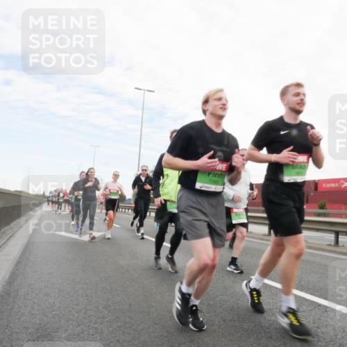 03.10.2025 - Köhlbrandbrückenlauf Matties Gatica Varas http://msf.ph/oto/9173083 03.10.2025 15:23:49 Position 3 7780 meine-sportfotos.de