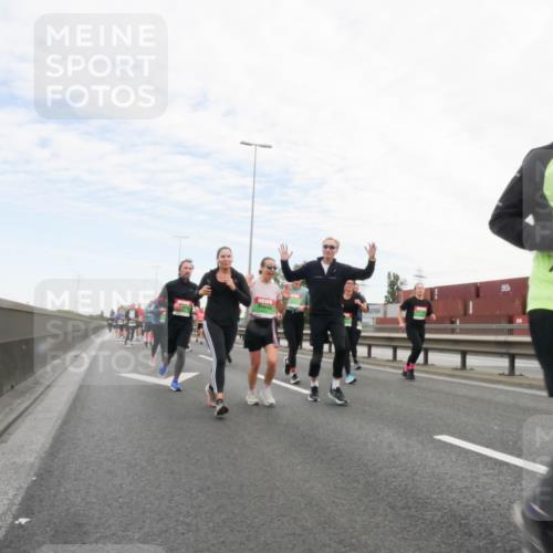 03.10.2025 - Köhlbrandbrückenlauf Matties Gatica Varas http://msf.ph/oto/9173085 03.10.2025 15:23:50 Position 3  meine-sportfotos.de