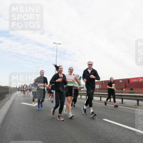 03.10.2025 - Köhlbrandbrückenlauf Matties Gatica Varas http://msf.ph/oto/9173086 03.10.2025 15:23:51 Position 3  meine-sportfotos.de