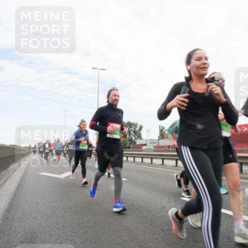 03.10.2025 - Köhlbrandbrückenlauf Matties Gatica Varas http://msf.ph/oto/9173088 03.10.2025 15:23:52 Position 3  meine-sportfotos.de