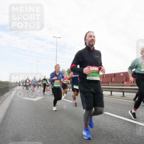 03.10.2025 - Köhlbrandbrückenlauf Matties Gatica Varas http://msf.ph/oto/9173089 03.10.2025 15:23:52 Position 3 8850 meine-sportfotos.de
