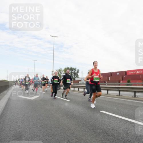 03.10.2025 - Köhlbrandbrückenlauf Matties Gatica Varas http://msf.ph/oto/9173092 03.10.2025 15:23:53 Position 3  meine-sportfotos.de