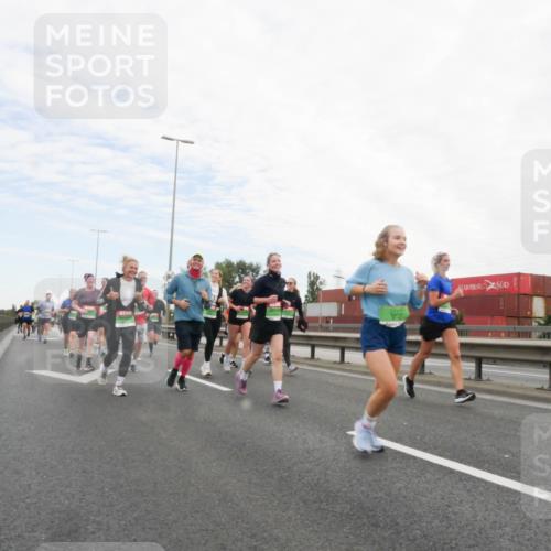 03.10.2025 - Köhlbrandbrückenlauf Matties Gatica Varas http://msf.ph/oto/9173097 03.10.2025 15:23:56 Position 3  meine-sportfotos.de