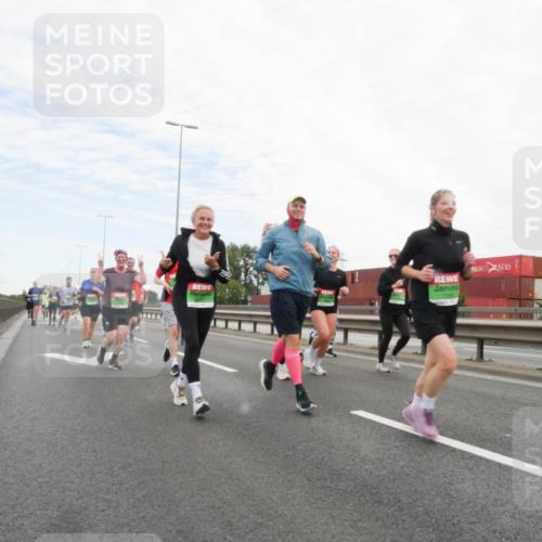 03.10.2025 - Köhlbrandbrückenlauf Matties Gatica Varas http://msf.ph/oto/9173099 03.10.2025 15:23:57 Position 3  meine-sportfotos.de