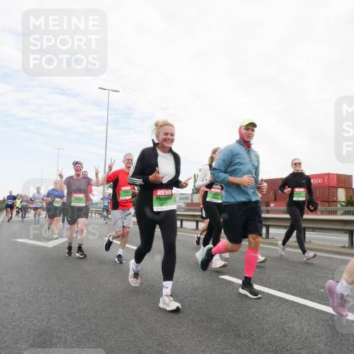 03.10.2025 - Köhlbrandbrückenlauf Matties Gatica Varas http://msf.ph/oto/9173100 03.10.2025 15:23:57 Position 3  meine-sportfotos.de