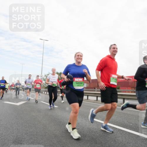 03.10.2025 - Köhlbrandbrückenlauf Matties Gatica Varas http://msf.ph/oto/9173106 03.10.2025 15:24:00 Position 3 8413 meine-sportfotos.de
