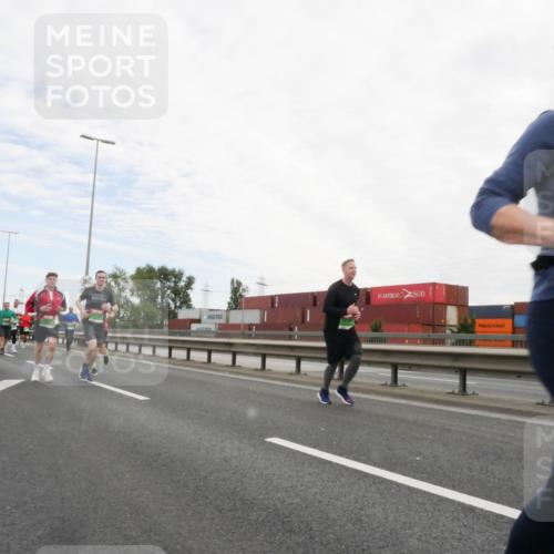 03.10.2025 - Köhlbrandbrückenlauf Matties Gatica Varas http://msf.ph/oto/9173115 03.10.2025 15:24:05 Position 3  meine-sportfotos.de