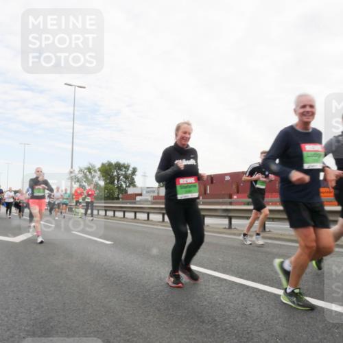 03.10.2025 - Köhlbrandbrückenlauf Matties Gatica Varas http://msf.ph/oto/9173133 03.10.2025 15:24:14 Position 3  meine-sportfotos.de