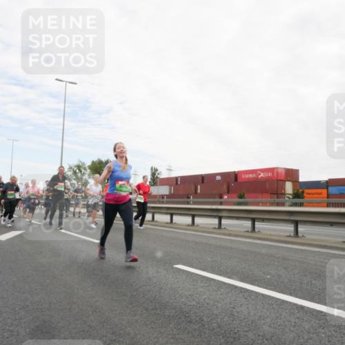 03.10.2025 - Köhlbrandbrückenlauf Matties Gatica Varas http://msf.ph/oto/9173138 03.10.2025 15:24:16 Position 3  meine-sportfotos.de