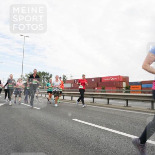 03.10.2025 - Köhlbrandbrückenlauf Matties Gatica Varas http://msf.ph/oto/9173140 03.10.2025 15:24:17 Position 3  meine-sportfotos.de