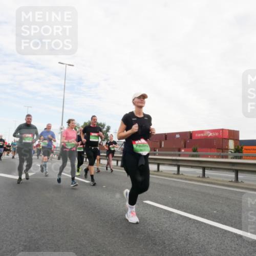 03.10.2025 - Köhlbrandbrückenlauf Matties Gatica Varas http://msf.ph/oto/9173154 03.10.2025 15:24:24 Position 3 8152 meine-sportfotos.de
