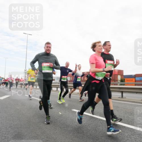 03.10.2025 - Köhlbrandbrückenlauf Matties Gatica Varas http://msf.ph/oto/9173157 03.10.2025 15:24:25 Position 3 7899 meine-sportfotos.de