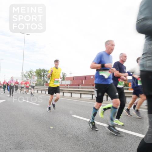 03.10.2025 - Köhlbrandbrückenlauf Matties Gatica Varas http://msf.ph/oto/9173159 03.10.2025 15:24:26 Position 3  meine-sportfotos.de