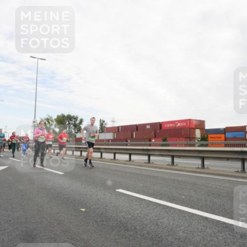 03.10.2025 - Köhlbrandbrückenlauf Matties Gatica Varas http://msf.ph/oto/9173162 03.10.2025 15:24:28 Position 3  meine-sportfotos.de