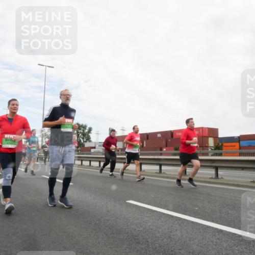 03.10.2025 - Köhlbrandbrückenlauf Matties Gatica Varas http://msf.ph/oto/9173168 03.10.2025 15:24:31 Position 3 8793 meine-sportfotos.de