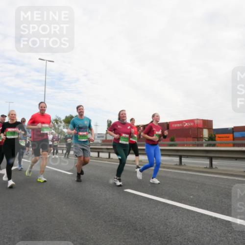 03.10.2025 - Köhlbrandbrückenlauf Matties Gatica Varas http://msf.ph/oto/9173172 03.10.2025 15:24:33 Position 3  meine-sportfotos.de