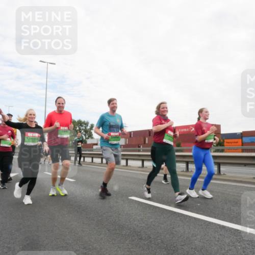 03.10.2025 - Köhlbrandbrückenlauf Matties Gatica Varas http://msf.ph/oto/9173173 03.10.2025 15:24:33 Position 3  meine-sportfotos.de