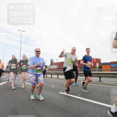 03.10.2025 - Köhlbrandbrückenlauf Matties Gatica Varas http://msf.ph/oto/9173186 03.10.2025 15:24:39 Position 3  meine-sportfotos.de