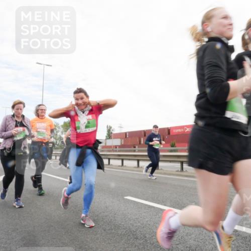 03.10.2025 - Köhlbrandbrückenlauf Matties Gatica Varas http://msf.ph/oto/9173190 03.10.2025 15:24:41 Position 3  meine-sportfotos.de
