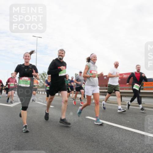 03.10.2025 - Köhlbrandbrückenlauf Matties Gatica Varas http://msf.ph/oto/9173208 03.10.2025 15:24:50 Position 3 8239 meine-sportfotos.de