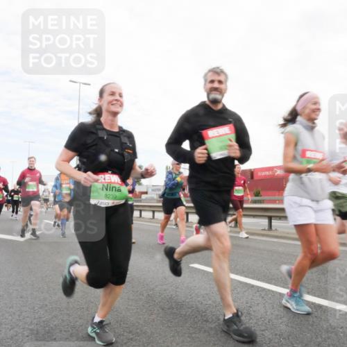 03.10.2025 - Köhlbrandbrückenlauf Matties Gatica Varas http://msf.ph/oto/9173209 03.10.2025 15:24:51 Position 3 8239 meine-sportfotos.de