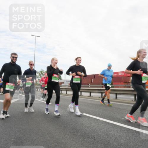 03.10.2025 - Köhlbrandbrückenlauf Matties Gatica Varas http://msf.ph/oto/9173219 03.10.2025 15:24:56 Position 3  meine-sportfotos.de