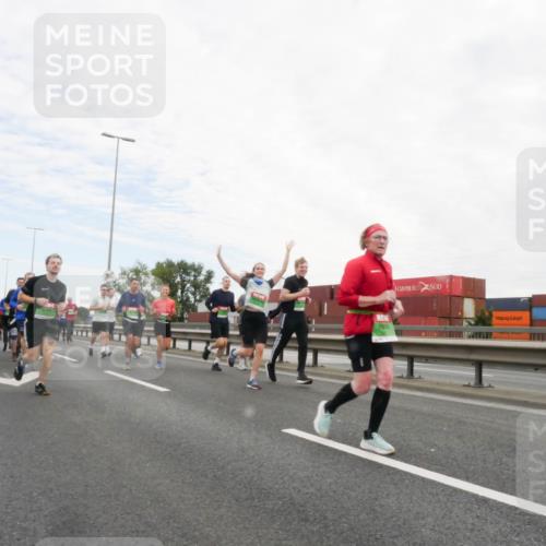 03.10.2025 - Köhlbrandbrückenlauf Matties Gatica Varas http://msf.ph/oto/9173223 03.10.2025 15:24:57 Position 3  meine-sportfotos.de