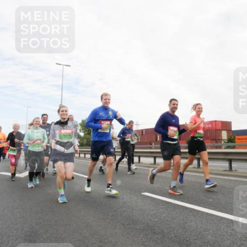 03.10.2025 - Köhlbrandbrückenlauf Matties Gatica Varas http://msf.ph/oto/9173228 03.10.2025 15:25:00 Position 3  meine-sportfotos.de