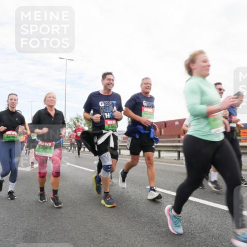 03.10.2025 - Köhlbrandbrückenlauf Matties Gatica Varas http://msf.ph/oto/9173231 03.10.2025 15:25:01 Position 3 8166 meine-sportfotos.de