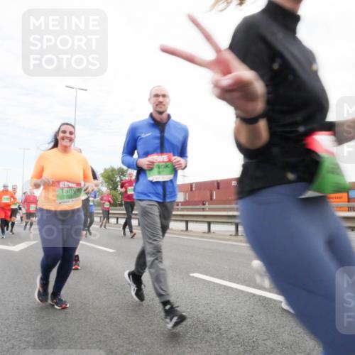 03.10.2025 - Köhlbrandbrückenlauf Matties Gatica Varas http://msf.ph/oto/9173234 03.10.2025 15:25:03 Position 3 7156 meine-sportfotos.de