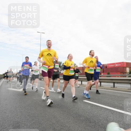 03.10.2025 - Köhlbrandbrückenlauf Matties Gatica Varas http://msf.ph/oto/9173255 03.10.2025 15:25:13 Position 3  meine-sportfotos.de