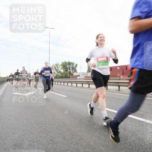 03.10.2025 - Köhlbrandbrückenlauf Matties Gatica Varas http://msf.ph/oto/9173259 03.10.2025 15:25:15 Position 3  meine-sportfotos.de