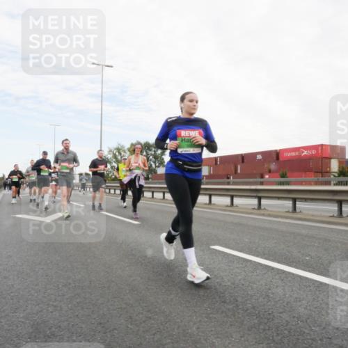 03.10.2025 - Köhlbrandbrückenlauf Matties Gatica Varas http://msf.ph/oto/9173262 03.10.2025 15:25:17 Position 3  meine-sportfotos.de