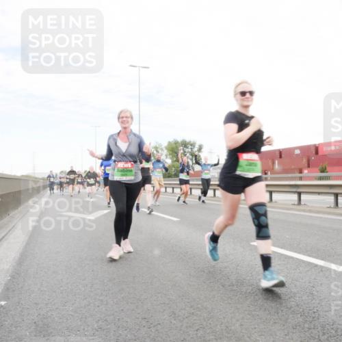 03.10.2025 - Köhlbrandbrückenlauf Matties Gatica Varas http://msf.ph/oto/9173274 03.10.2025 15:25:22 Position 3  meine-sportfotos.de