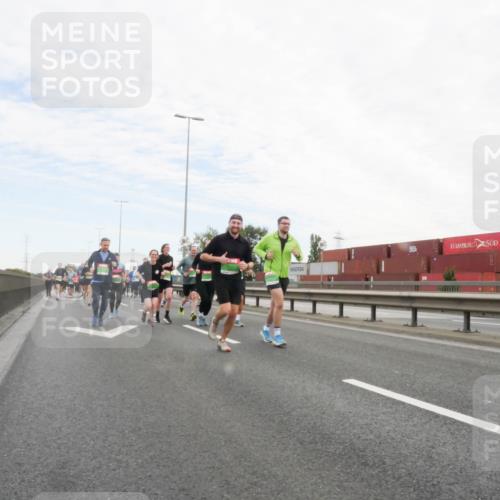 03.10.2025 - Köhlbrandbrückenlauf Matties Gatica Varas http://msf.ph/oto/9173285 03.10.2025 15:25:28 Position 3  meine-sportfotos.de