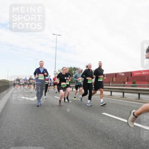 03.10.2025 - Köhlbrandbrückenlauf Matties Gatica Varas http://msf.ph/oto/9173288 03.10.2025 15:25:29 Position 3  meine-sportfotos.de